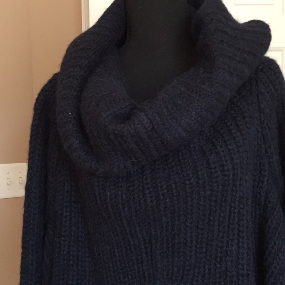 Michael Kors Women’s Sweater Poncho Size M Navy Blue Oversized Asymmetrical NWT